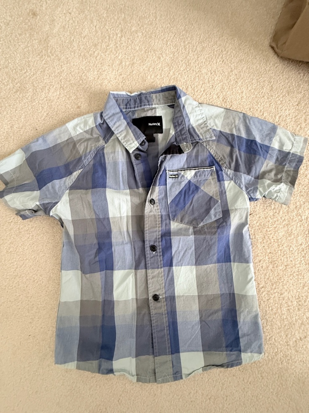 Hurley Blue and Gray Plaid Short Sleeve Button-Down Shirt